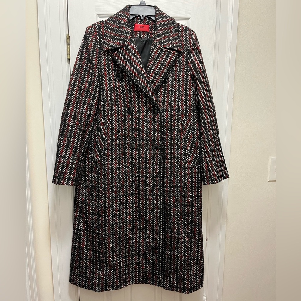 Chic Black and Red Houndstooth Coat. Hugo Boss! Excellent condition, as New!